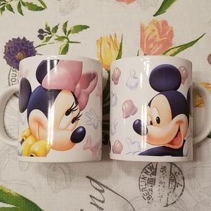 Disney Mickey & Minnie Pair of Jerry Leigh Mugs